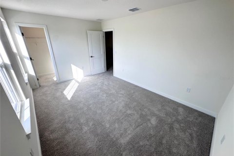 House in Lakeland, Florida 4 bedrooms, 216.83 sq.m. № 1687475 - photo 26