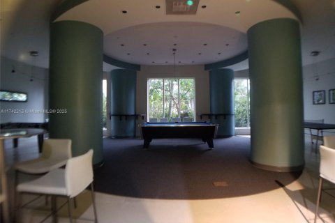 Снять в аренду кондоминиум в Халландейл-Бич, Флорида 1 спальня, 84.08м2, № 1991025 - фото 26