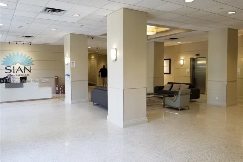 Снять в аренду кондоминиум в Халландейл-Бич, Флорида 1 спальня, 84.08м2, № 1991025 - фото 7