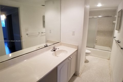 Снять в аренду кондоминиум в Халландейл-Бич, Флорида 1 спальня, 84.08м2, № 1991025 - фото 19