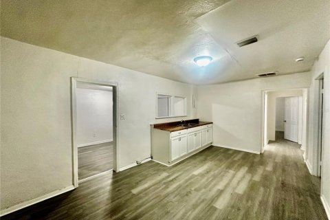 Casa en alquiler en Orlando, Florida, 3 dormitorios, 104.98 m2 № 2101053 - foto 8