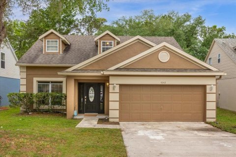 Casa en Orlando, Florida 4 dormitorios, 185.43 m2 № 2115547