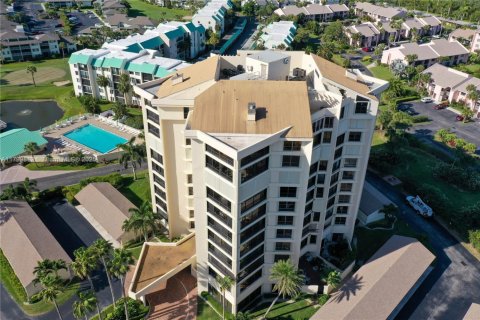 Condo in St. Lucie, Florida, 2 bedrooms  № 1945017 - photo 1