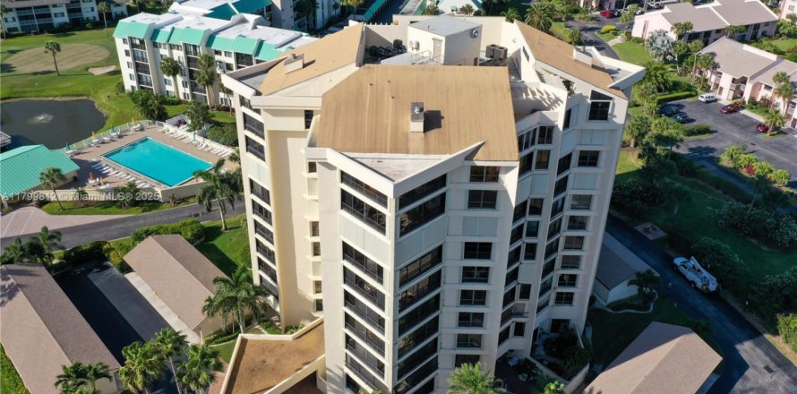 Condo in St. Lucie, Florida, 2 bedrooms № 1945017