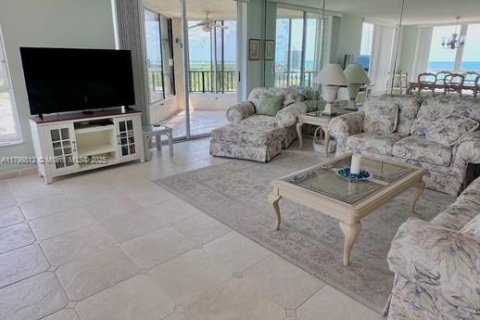 Condo in St. Lucie, Florida, 2 bedrooms  № 1945017 - photo 20