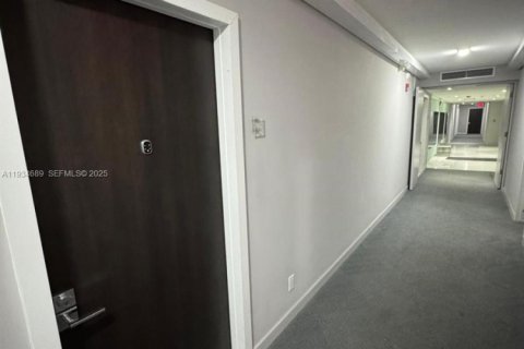 Купить кондоминиум в Авентура, Флорида 1 спальня, 84.82м2, № 1993267 - фото 10