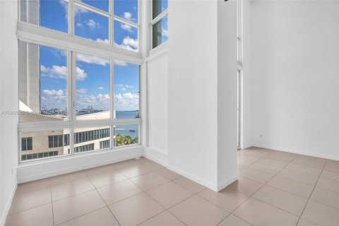Copropriété à vendre à Miami, Floride: 1 chambre, 83.8 m2 № 1976015 - photo 12