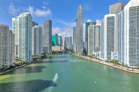 Copropriété à vendre à Miami, Floride: 1 chambre, 83.8 m2 № 1976015 - photo 2