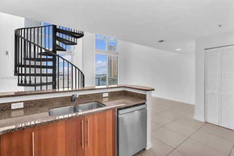 Copropriété à vendre à Miami, Floride: 1 chambre, 83.8 m2 № 1976015 - photo 7