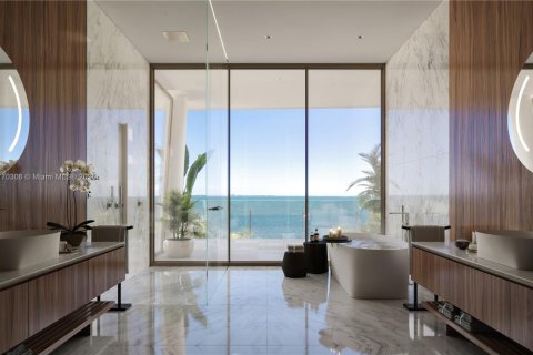 Condominio en venta en Miami, Florida, 4 dormitorios, 652.82 m2 № 1985673 - foto 11