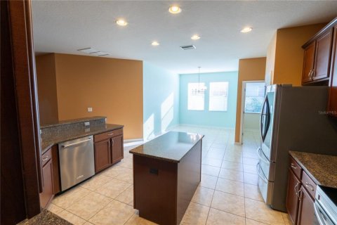 House in New Port Richey, Florida 4 bedrooms, 246.66 sq.m. № 1912722 - photo 20
