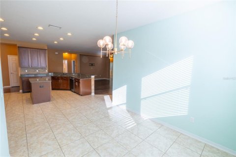 House in New Port Richey, Florida 4 bedrooms, 246.66 sq.m. № 1912722 - photo 24