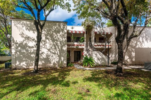 Купить кондоминиум в Майами, Флорида 2 спальни, 90.86м2, № 1942673 - фото 2