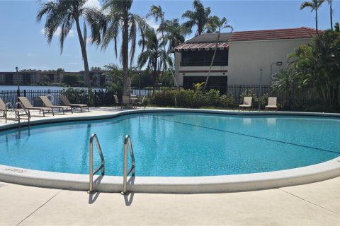 Купить кондоминиум в Майами, Флорида 2 спальни, 90.86м2, № 1942673 - фото 29