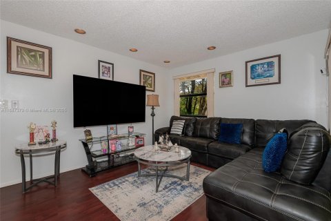 Купить кондоминиум в Майами, Флорида 2 спальни, 90.86м2, № 1942673 - фото 13