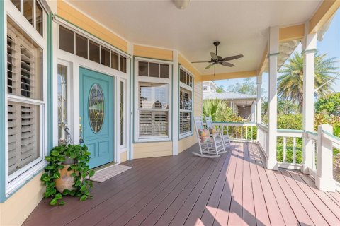 House in New Smyrna Beach, Florida 3 bedrooms, 234.11 sq.m. № 1657139 - photo 2