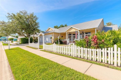 House in New Smyrna Beach, Florida 3 bedrooms, 234.11 sq.m. № 1657139 - photo 12