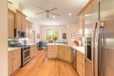 House in New Smyrna Beach, Florida 3 bedrooms, 234.11 sq.m. № 1657139 - photo 5