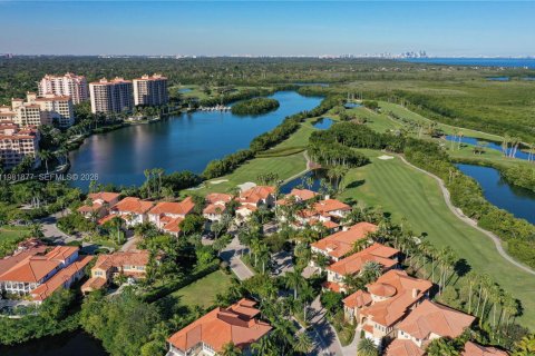 Купить виллу или дом в Корал-Гейблс, Флорида 5 спален, 505.2м2, № 2080368 - фото 7