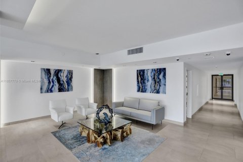 Condo in Hillsboro Beach, Florida, 2 bedrooms  № 1887315 - photo 6