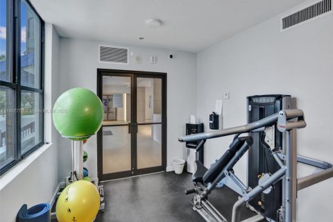 Condo in Hillsboro Beach, Florida, 2 bedrooms  № 1887315 - photo 28