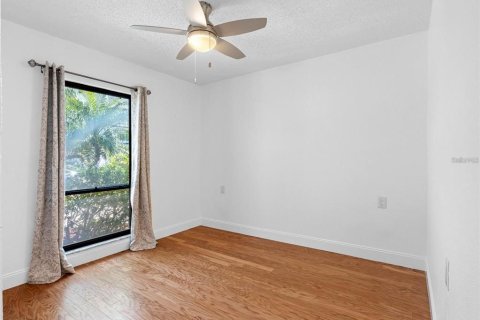 Villa ou maison à louer à Madeira Beach, Floride: 3 chambres, 130.06 m2 № 2104803 - photo 24