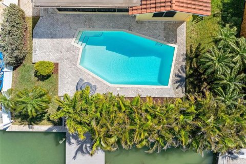 Villa ou maison à louer à Madeira Beach, Floride: 3 chambres, 130.06 m2 № 2104803 - photo 7