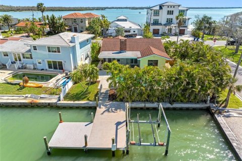 Villa ou maison à louer à Madeira Beach, Floride: 3 chambres, 130.06 m2 № 2104803 - photo 3
