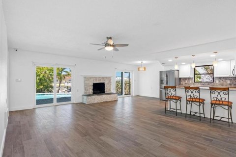 Villa ou maison à louer à Madeira Beach, Floride: 3 chambres, 130.06 m2 № 2104803 - photo 17