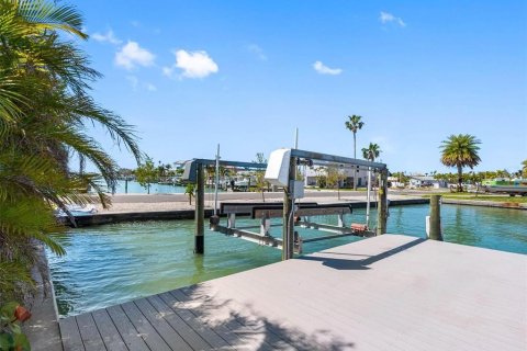 Villa ou maison à louer à Madeira Beach, Floride: 3 chambres, 130.06 m2 № 2104803 - photo 10