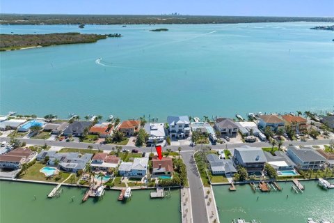 Villa ou maison à louer à Madeira Beach, Floride: 3 chambres, 130.06 m2 № 2104803 - photo 5