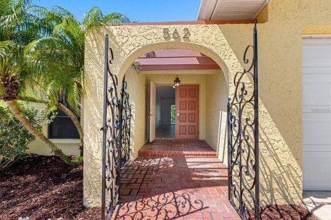 Villa ou maison à louer à Madeira Beach, Floride: 3 chambres, 130.06 m2 № 2104803 - photo 11