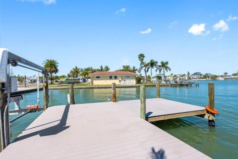 Villa ou maison à louer à Madeira Beach, Floride: 3 chambres, 130.06 m2 № 2104803 - photo 9