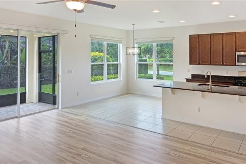 Villa ou maison à vendre à Winter Garden, Floride: 3 chambres, 210.89 m2 № 1883014 - photo 5