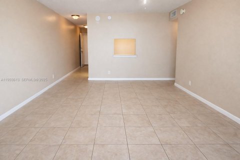Copropriété à louer à West Palm Beach, Floride: 1 chambre, 78.5 m2 № 1991262 - photo 5