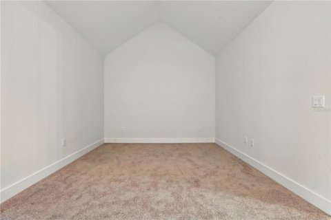 Townhouse in Oviedo, Florida 3 bedrooms, 174.38 sq.m. № 2205112 - photo 25