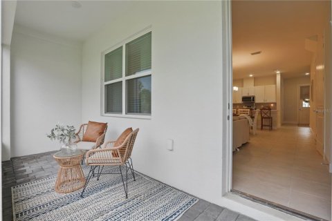 Townhouse in Oviedo, Florida 3 bedrooms, 174.38 sq.m. № 2205112 - photo 28
