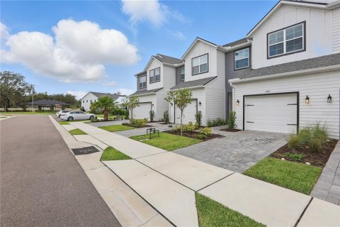 Townhouse in Oviedo, Florida 3 bedrooms, 174.38 sq.m. № 2205112 - photo 29