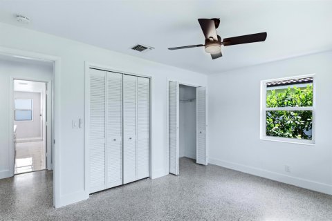 Villa ou maison à louer à Lake Worth, Floride: 3 chambres, 131.92 m2 № 2278969 - photo 12