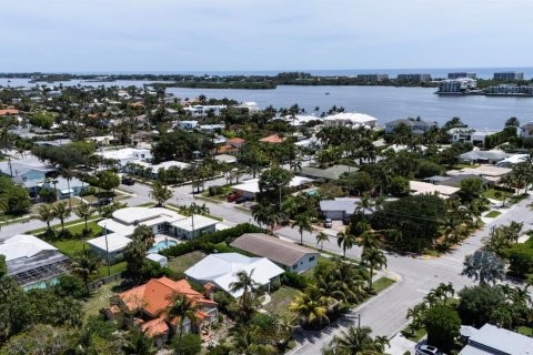 Villa ou maison à louer à Lake Worth, Floride: 3 chambres, 131.92 m2 № 2278969 - photo 19