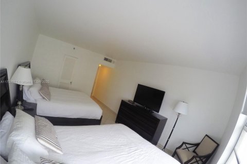 Copropriété à louer à Miami Beach, Floride: 1 chambre, 76.18 m2 № 1709418 - photo 18