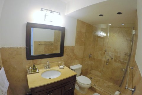 Copropriété à louer à Miami Beach, Floride: 1 chambre, 76.18 m2 № 1709418 - photo 17