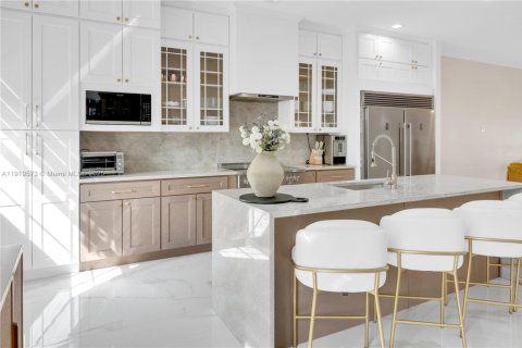 Купить таунхаус в Норт-Майами-Бич, Флорида 4 спальни, 196.49м2, № 1974822 - фото 9