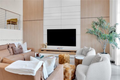 Купить таунхаус в Норт-Майами-Бич, Флорида 4 спальни, 196.49м2, № 1974822 - фото 5