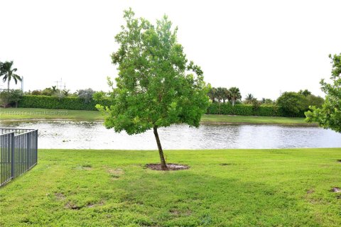 Adosado en venta en Lake Worth, Florida, 3 dormitorios, 154.12 m2 № 1880277 - foto 7