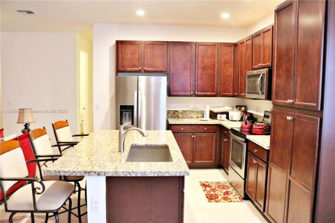 Adosado en venta en Lake Worth, Florida, 3 dormitorios, 154.12 m2 № 1880277 - foto 9