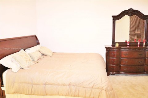 Adosado en venta en Lake Worth, Florida, 3 dormitorios, 154.12 m2 № 1880277 - foto 14