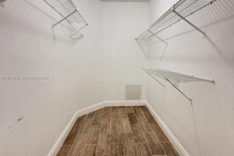 Condo in Coconut Creek, Florida, 2 bedrooms  № 2040449 - photo 15