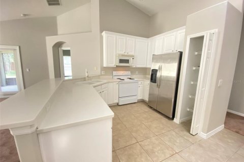 House in Orlando, Florida 3 bedrooms, 172.05 sq.m. № 1869215 - photo 12