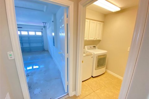 House in Orlando, Florida 3 bedrooms, 172.05 sq.m. № 1869215 - photo 9